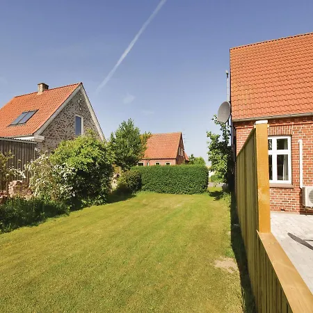 Four Bedroom Holiday In Ferienhaus *