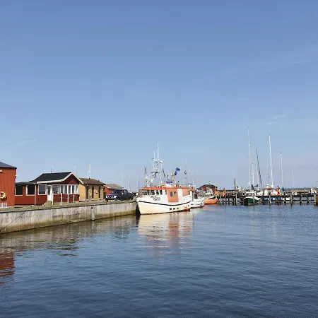 Four Bedroom Holiday In Ferienhaus *