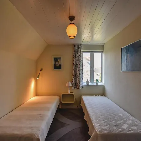 Four Bedroom Holiday In Ferienhaus Nakskov